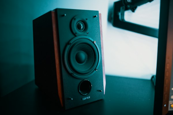 High-fidelity headphones